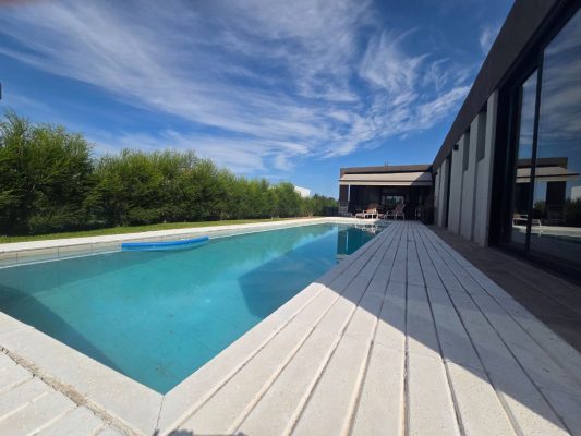 House in Alquier El Canal Villanueva, Amarra St.
