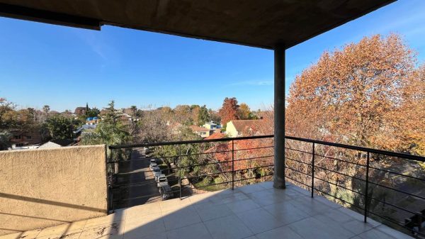 Dpto ALQUIL 3 amb. 2 baños. cochera. Balcón. TIGRE