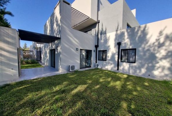 Venta Depto 3 Amb Con Jardín - Altos Del Encuentro