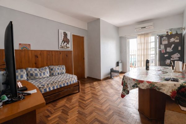 PH en venta 3 amb con terraza en Martinez