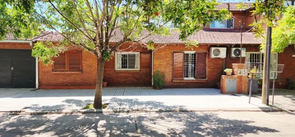 Casa 4 Ambientes Don Torcuato Con Pileta