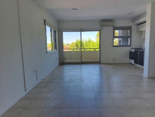 Apartment for Rent with Balcony and Grill in Tigre