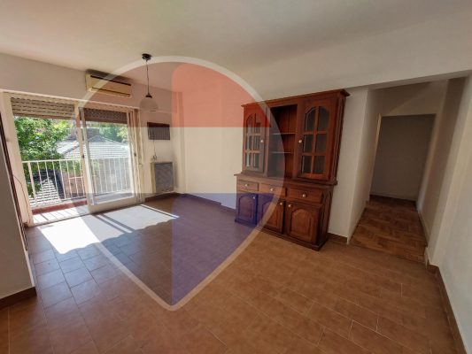 DEPARTAMENTO 3 AMB con balcón,cocheray luz