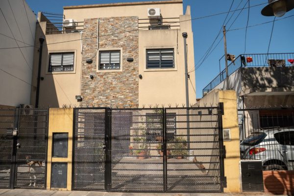 Venta Duplex 5 Ambientes - Carapachay