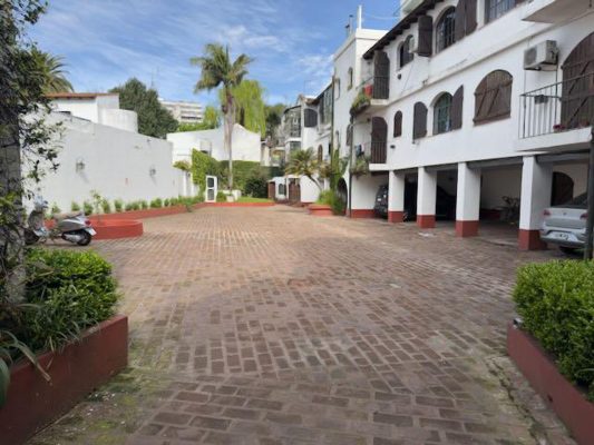 For Sale Apartment 2?bedroom San Isidro 2 Parking Spaces Refurbished