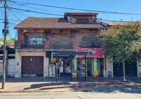 For Sale Penthouse 3?bedroom bright garage balcony credit?eligible
