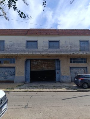 Sale of Warehouse. Excellent Location.