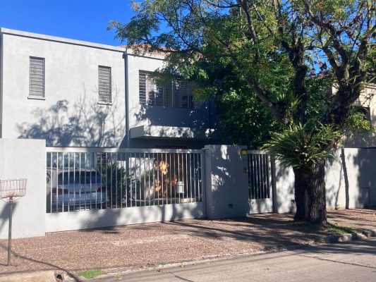 Venta Casa Beccar Vías-Libertador 8 amb Jardín Pil