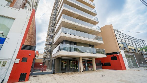 Sale Fixed Parking and Covered La Lucila Vte Lopez