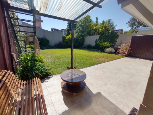 Casa En Venta 4 Ambientes Boulogne Con Jardin