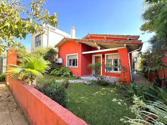Casa en venta 3 Dormitorios Martinez, San Isidro