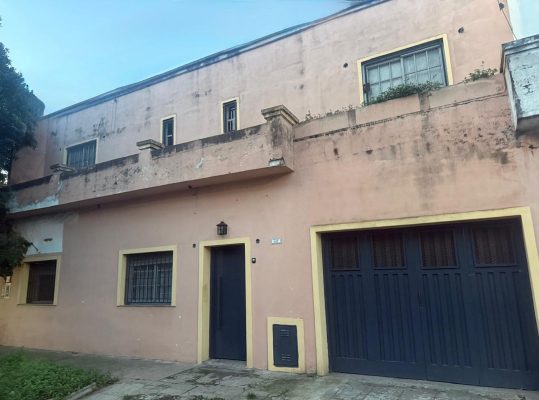 For Sale House 5-Room In Boulogne – Great Potential