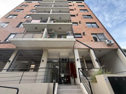 Venta De Departamento De 2 Ambientes En Tigre