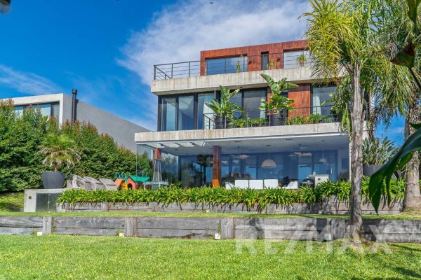 Venta casa 9 ambientes en El Yacht Nordelta