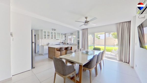 VENTA CASA 5 amb. VTE. LOPEZ - EXCELENTE