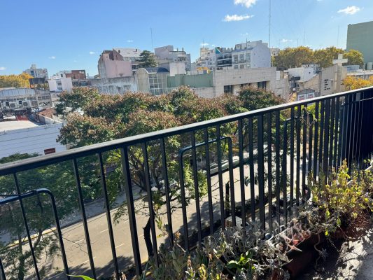 Venta 3 amb con balcón, lavad y vista en Olivos