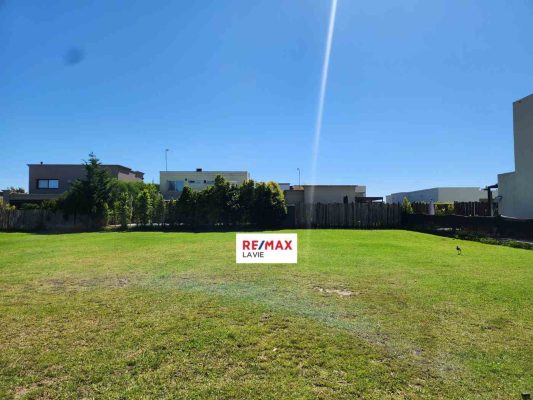 Venta Lote Central C/ Amarra En Vila Marina 1