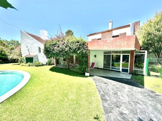 Venta Casa 5 ambientes Pileta Parrilla San Isidro