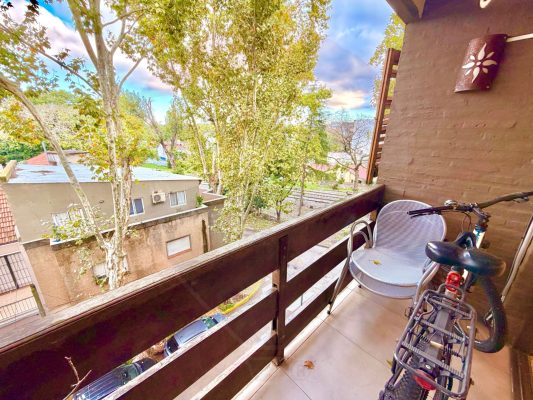 2-bedroom Apartment for Rent with Garage