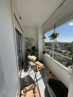 2-Bedroom Apartment For Sale In V. Lopez