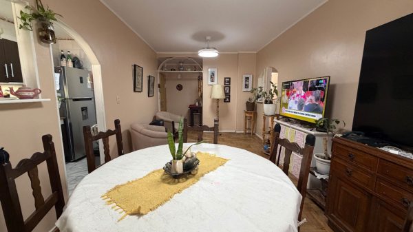 For Sale 2-Bedroom Apartment With Balcony And Garage In Beccar