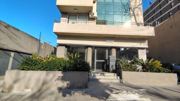 Sale Apartment 2 Rooms with Parking Amenities Beccar