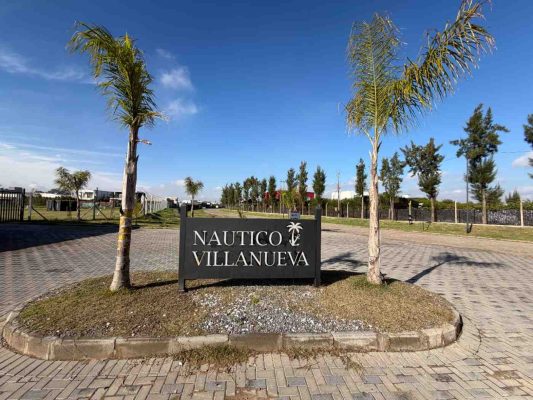 Lote Premium con Amarra en Náutico Villanueva