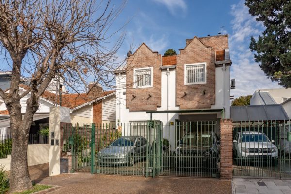 Venta, Olivos, Chalet 7 amb, jardin y pileta