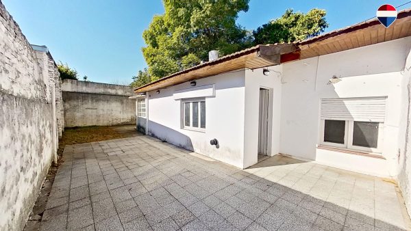 PH for Sale in Boulogne – 3 Rooms, Patio and Garden