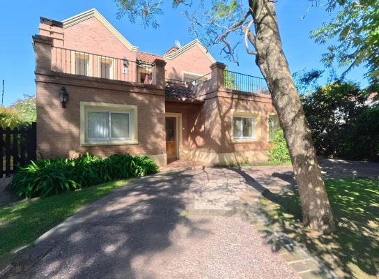 CASA-5 AMBIENTES-VENTA-Bo Co LA CHACRA-VICTORIA