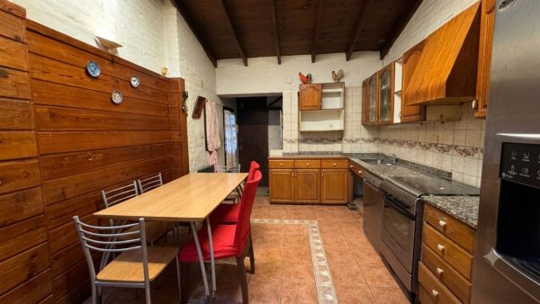 House for Sale in San Isidro – 3 Bedrooms, Pool and Parking
