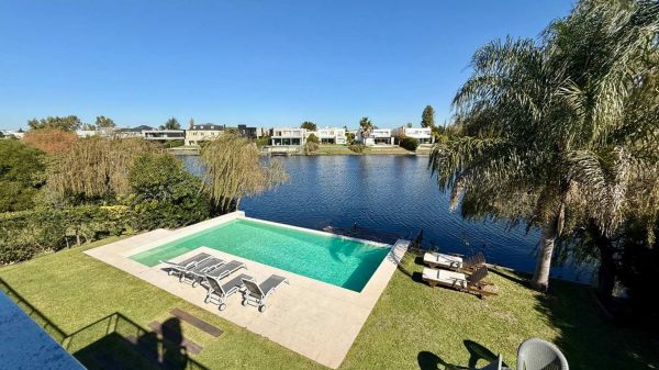 Venta Casa 7 Amb A La Laguna Nordelta Alisos