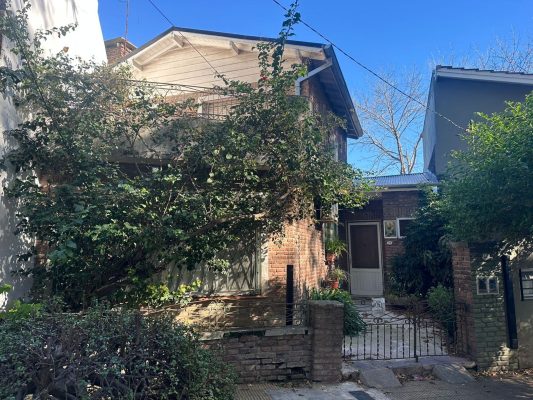 Venta Casa 5 Ambientes A Refaccionar En San Isidro