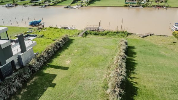 Exclusive Lot with Tie in San Juan Neighborhood