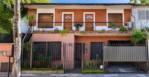 House For Sale In Victoria