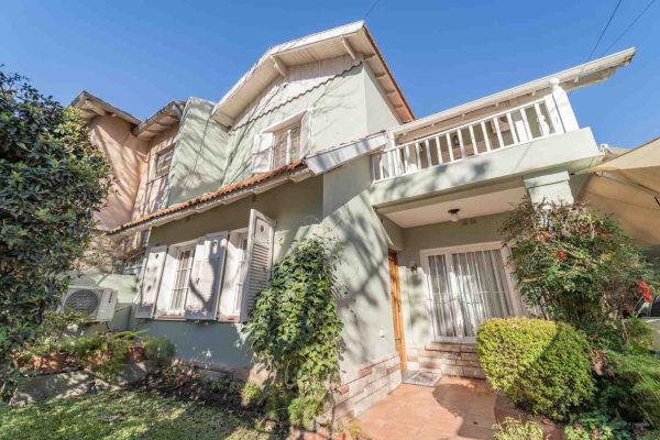 Venta Casa 6 Ambientes Con Jardín Y Pileta Olivos
