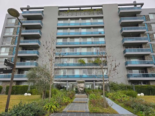For Rent - 1-bedroom Apartment Pool - SUM - Gym