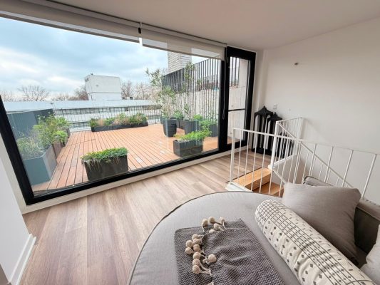 For Rent Apartment 3-bedroom with boat mooring in Venice Tigre