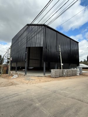 Benavidez Warehouse Sale, Center