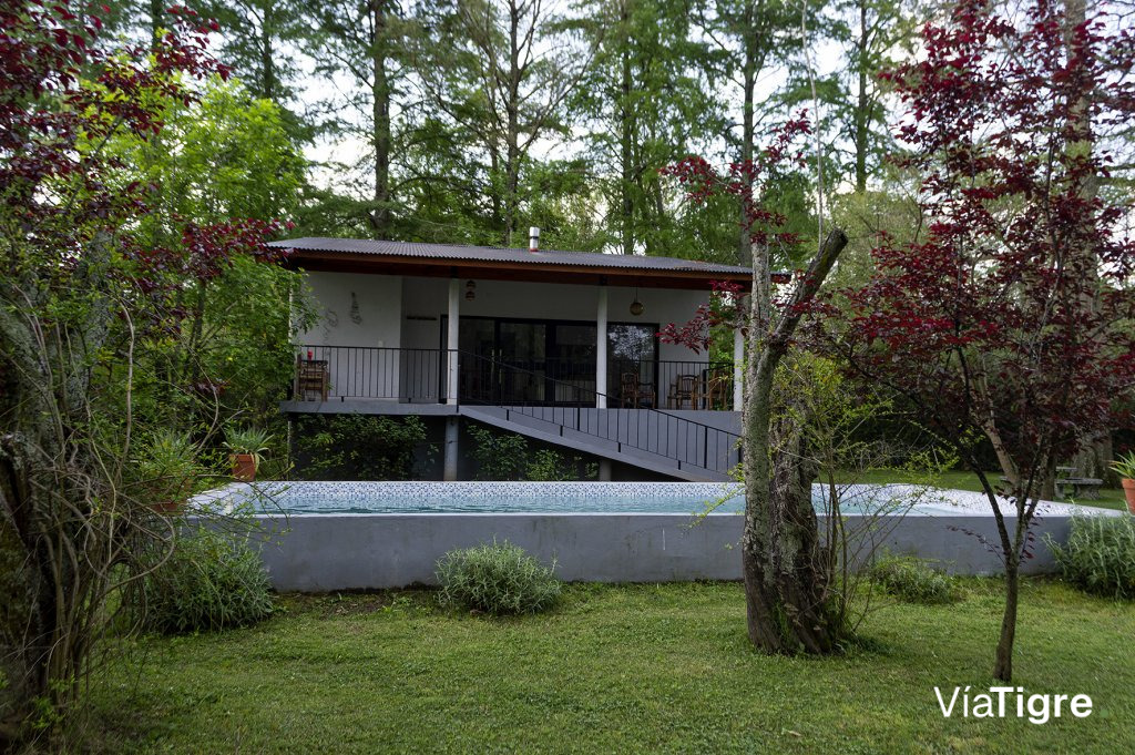Frente con piscina