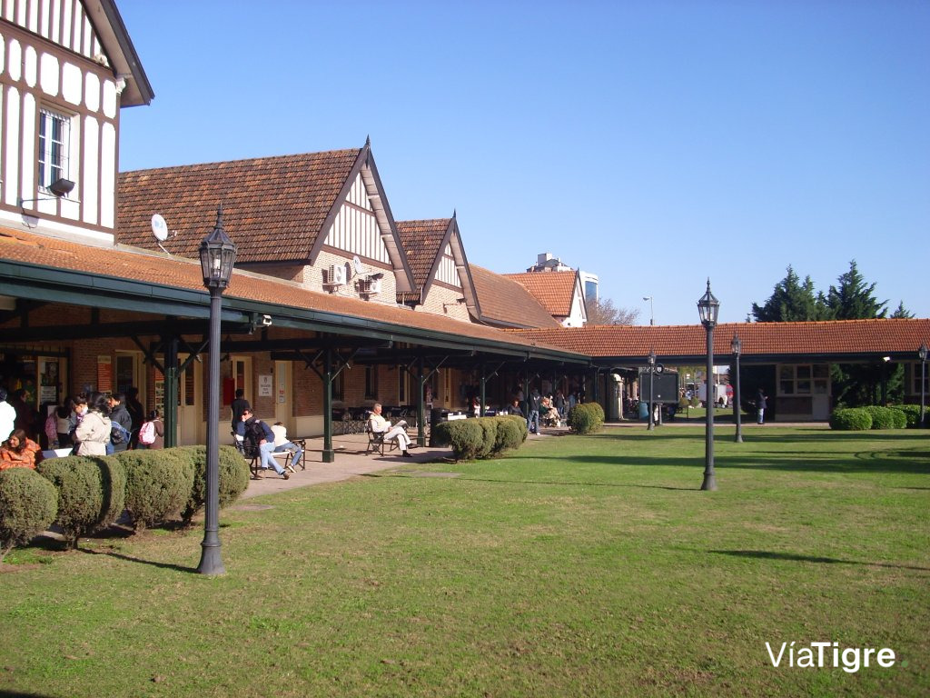 Tigre Boat - Fluvial Station