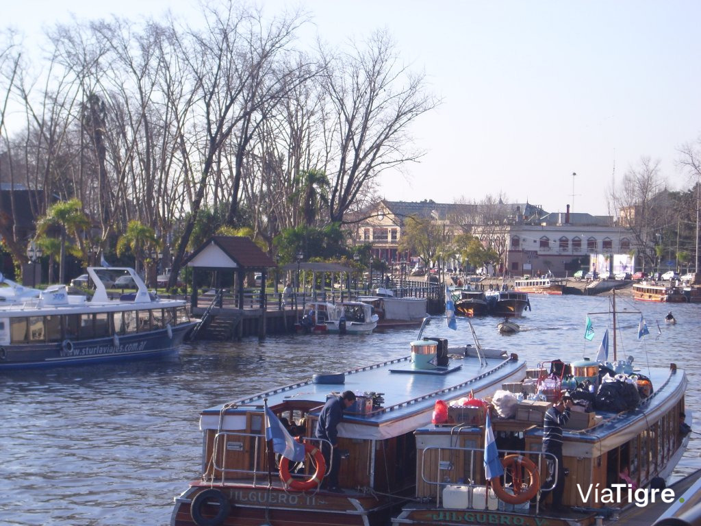 Tigre Boat - Fluvial Station - Tigre River